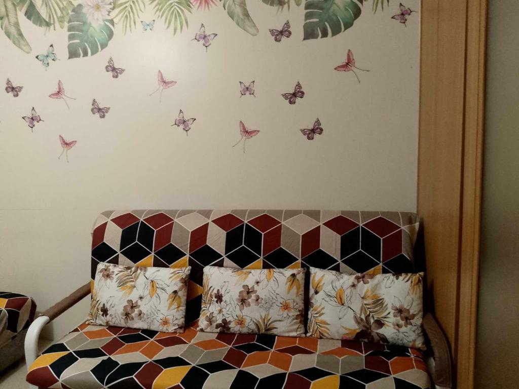 1103- 1bedroom 1 sofa bed 1 folding bed