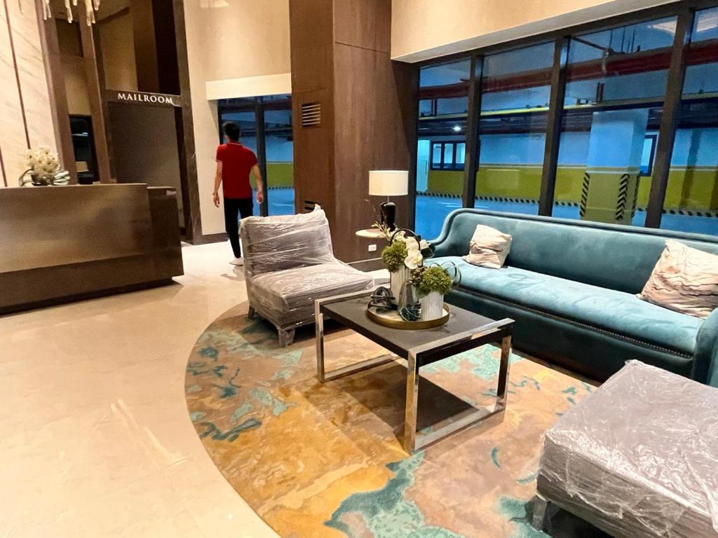 Okada complex 1BR with Balcony View, Sofa, Queen Bed and WIFI 8J