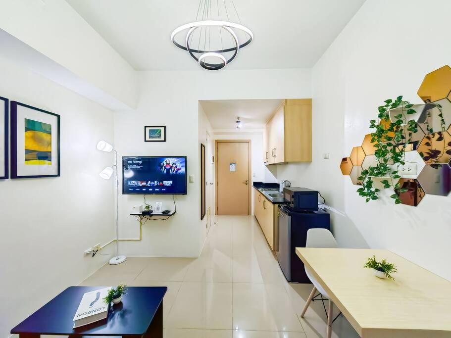 1BR Condotel w/ Balcony SM Light Residences -LT06