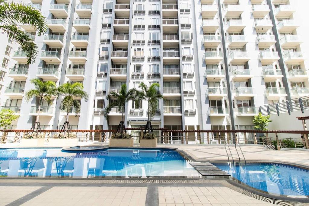2 BR Condo Apartment near NAIA 3 Pasay City