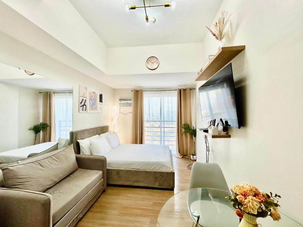 25F Condo at The Loop Tower Limketkai Center CDO
