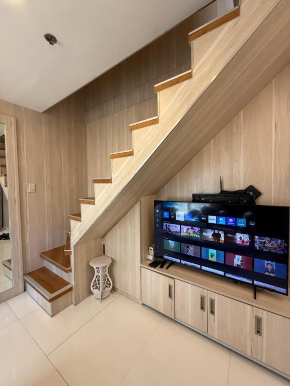 2BR Unit in BGC The Fort