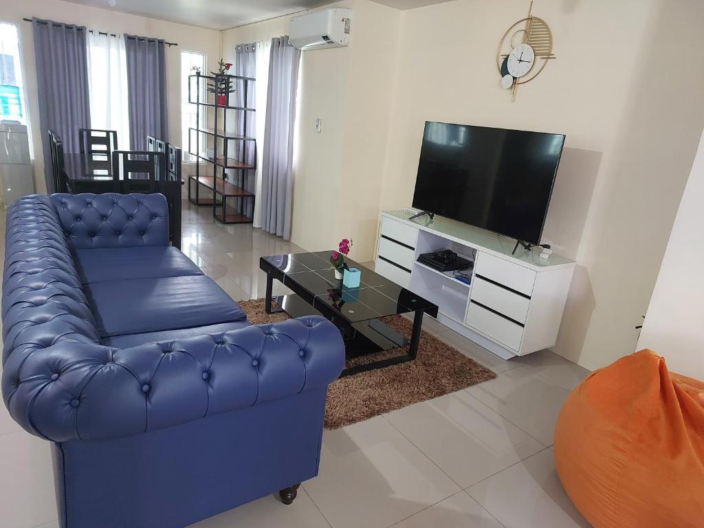 3 bed 3 bath Friendly, Friendship area, Fibre bdb