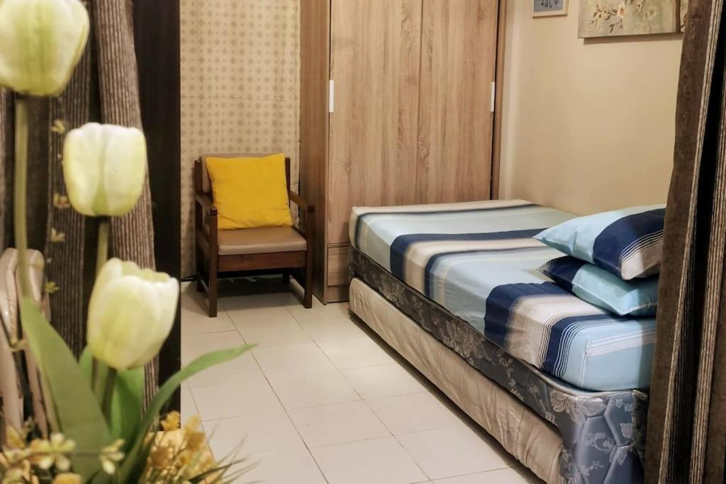 A cozy, relaxing condo at city center