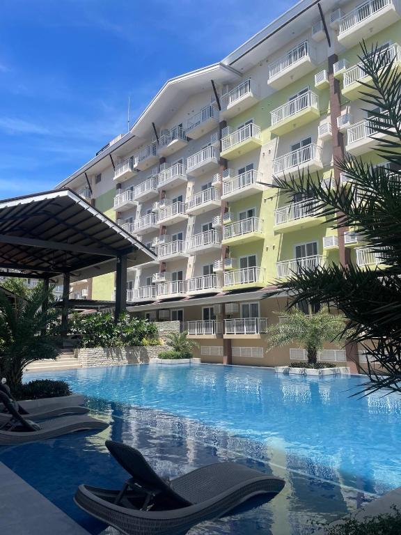 The Suites at the Amani Grand Residences - Mactan Airport