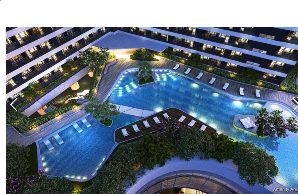 AIR Luxury Makati CBD with balcony
