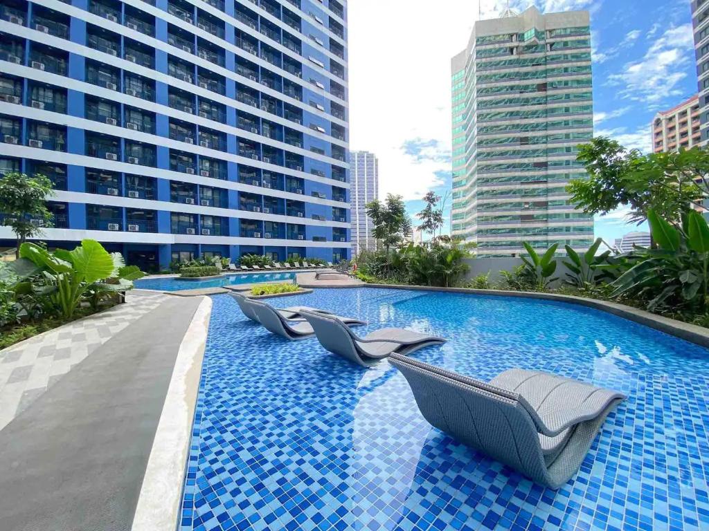 Air Residences - Pool View near Airport - 1159