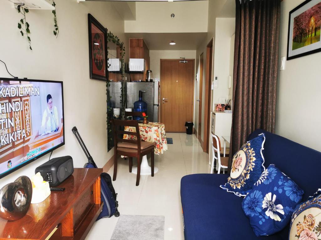 Aldo mall of Asia shore 3 residence