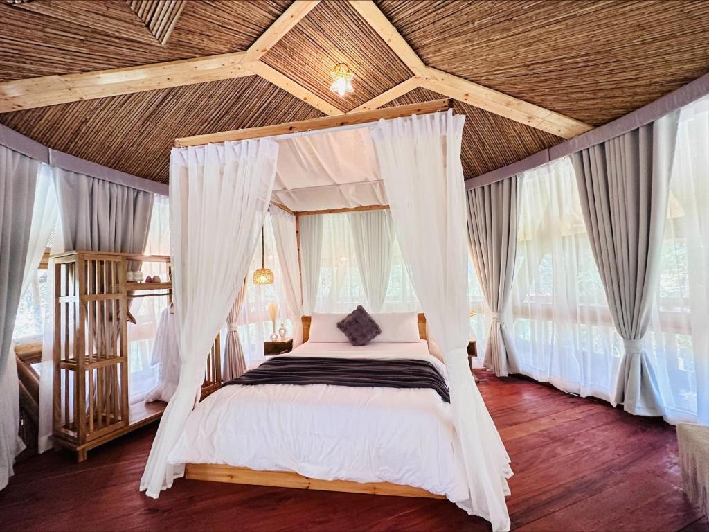 Alina Farm Resort