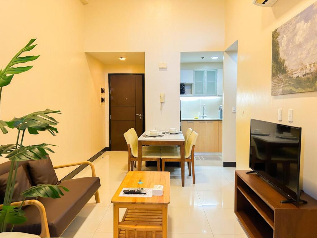 Amenity Floor in OPR #8