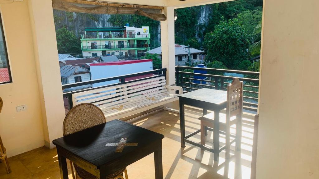 Anang Balay Turista