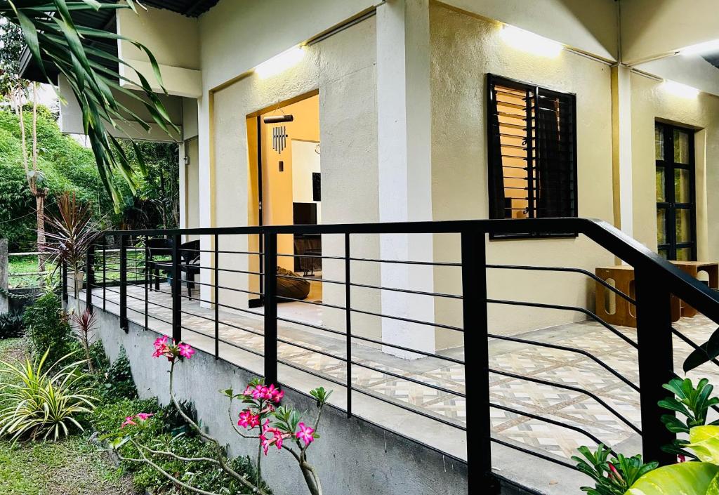 Andrei Holiday House