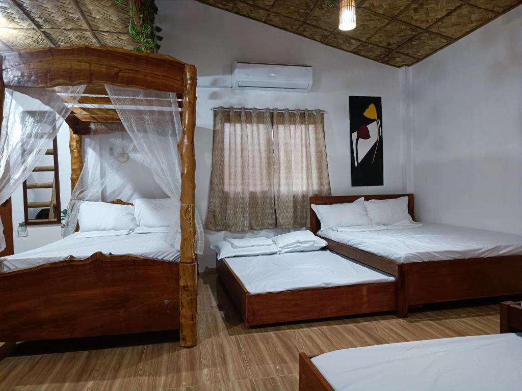 ANNI'S BEACH HOUSE