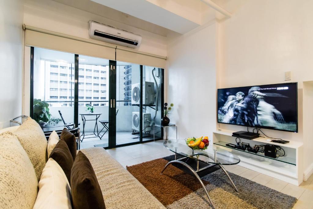 Luxury spacious 2BR in Salcedo Village