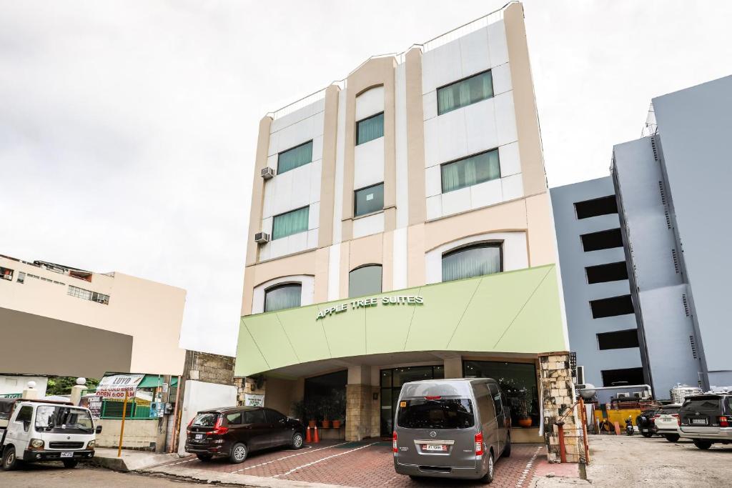 OYO 210 Apple Tree Suites