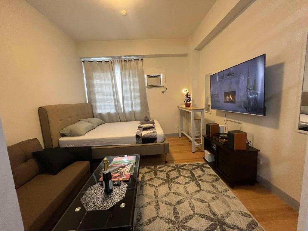 Arkyra Lounge
