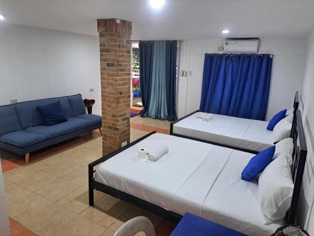 Arthur Holiday Inn