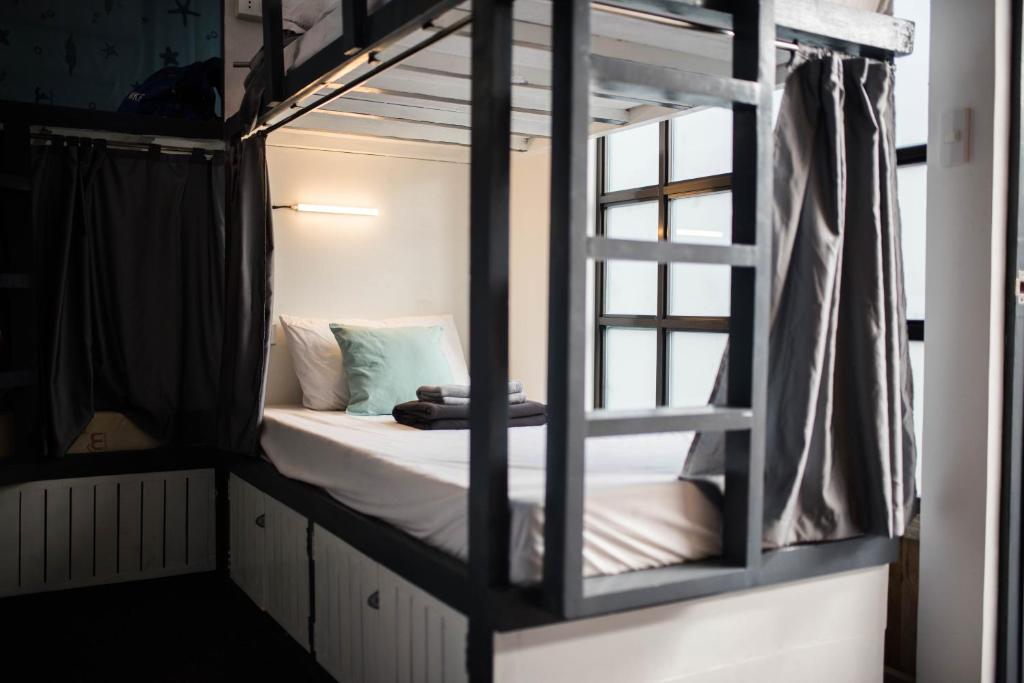 Avisala Hostel Coron