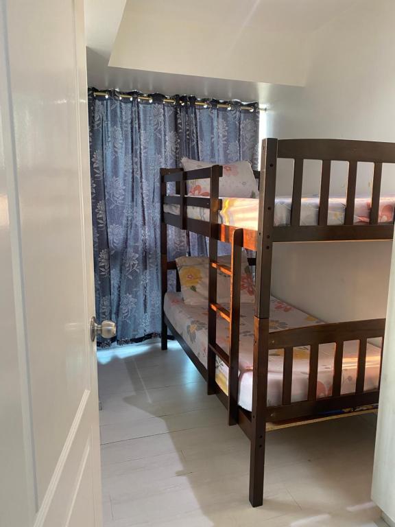 Azure Sm/City View 2 bedrooms