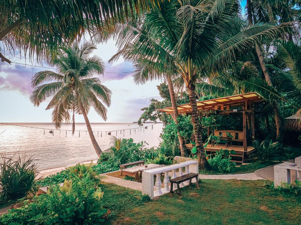 ShakaBrah Beachfront Hostel