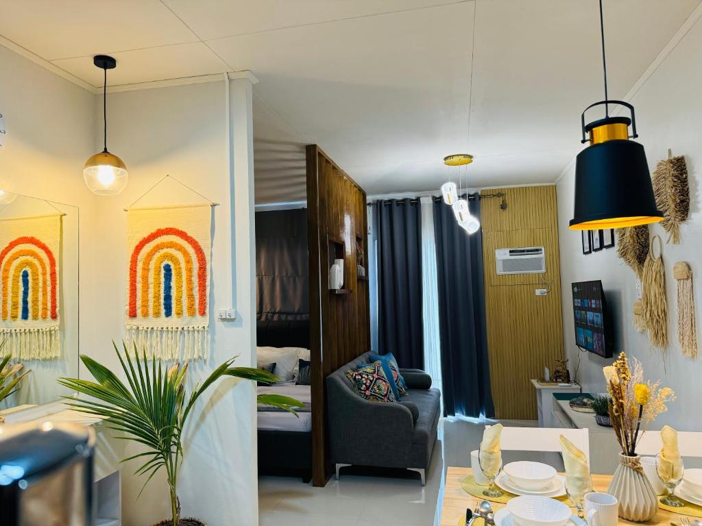 1 Bedroom Suite Condo with Balcony, Swimming Pool and Gym