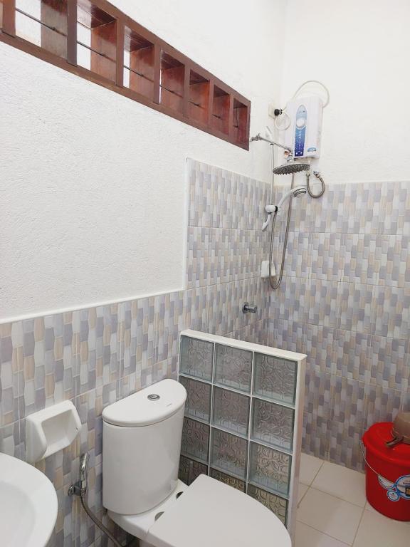 Whole Bungalow 1 BR With Loft, Private Kitchen, T&B