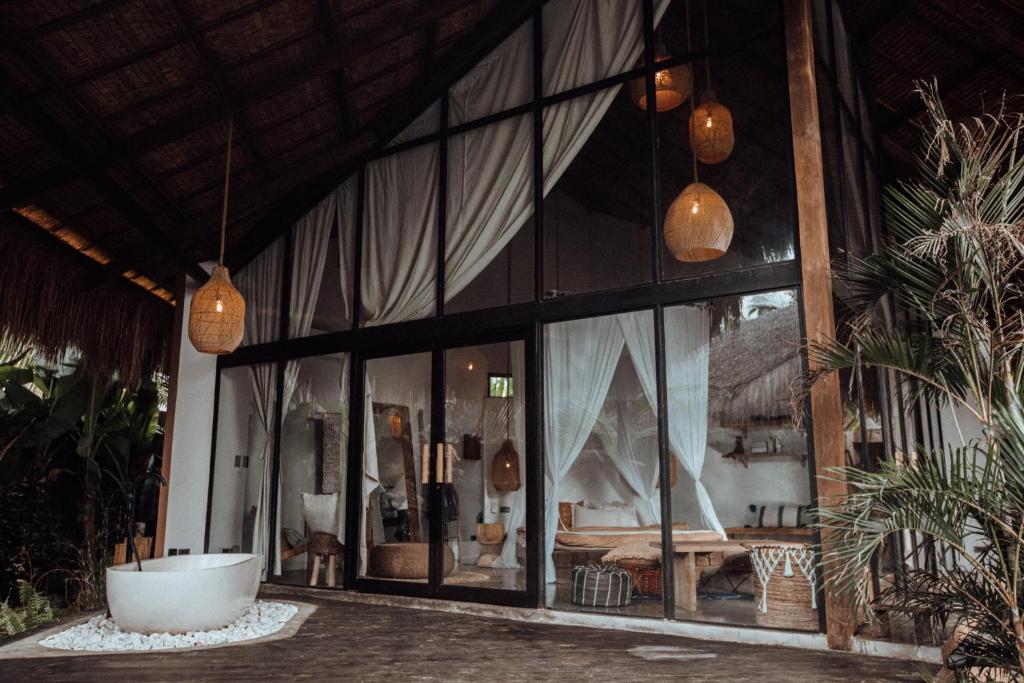 Bombora Siargao