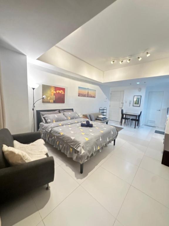 KL Rooms at Greenbelt makati with cityview