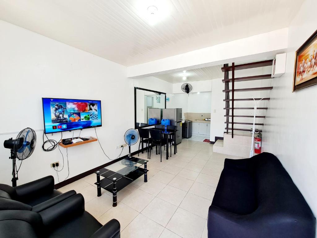 Calapan Transient House L12