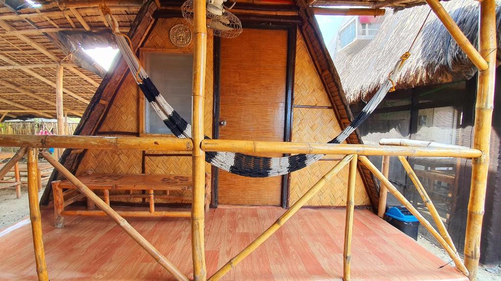 Calatagan's Bahay Kubo - with Beach Access