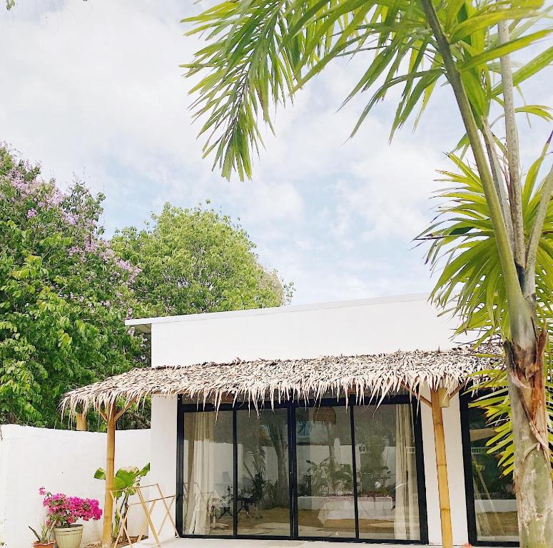 CASA BUKO Tropical Homes El Nido