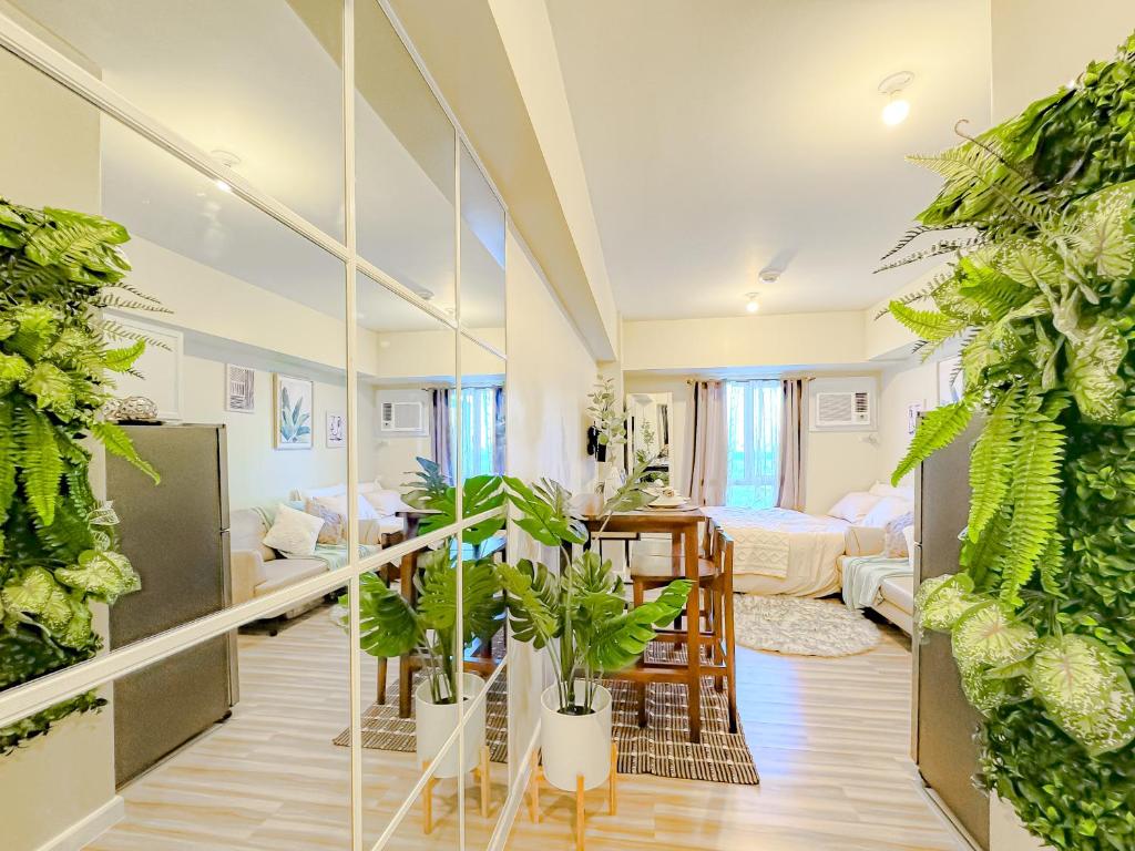 Cebu City Condo in IT Park with Pool & Netflix