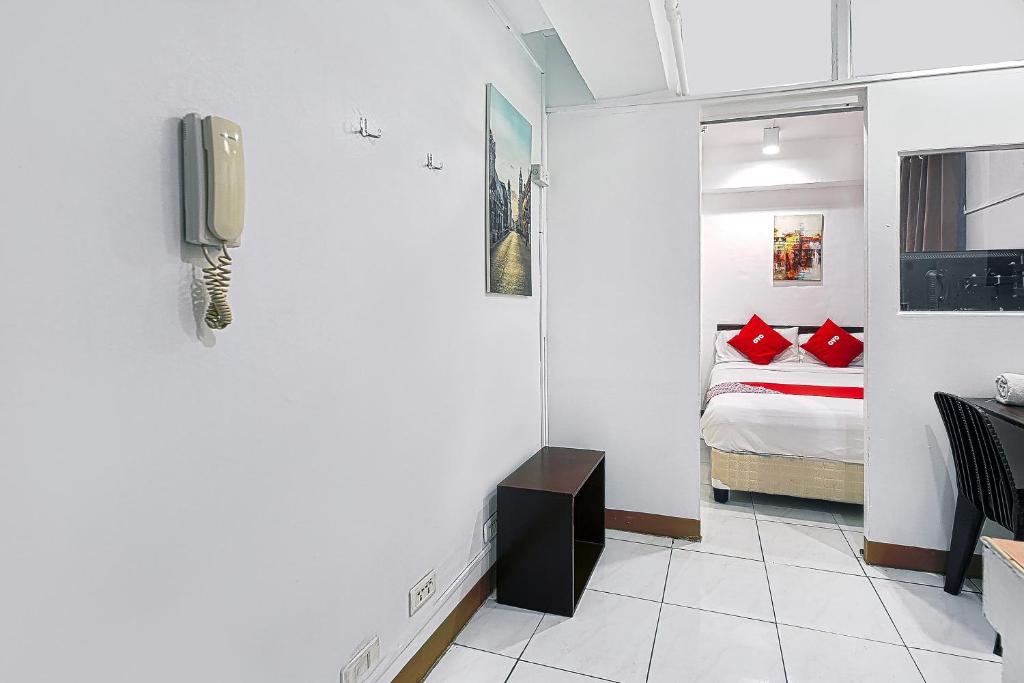 OYO 859 City Stay Inns Pasong Tamo