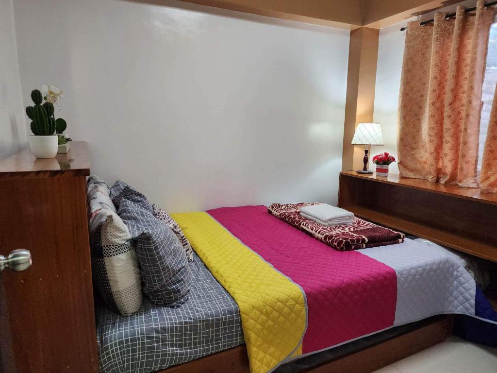 Burnham Hill Condo near Burnham Park