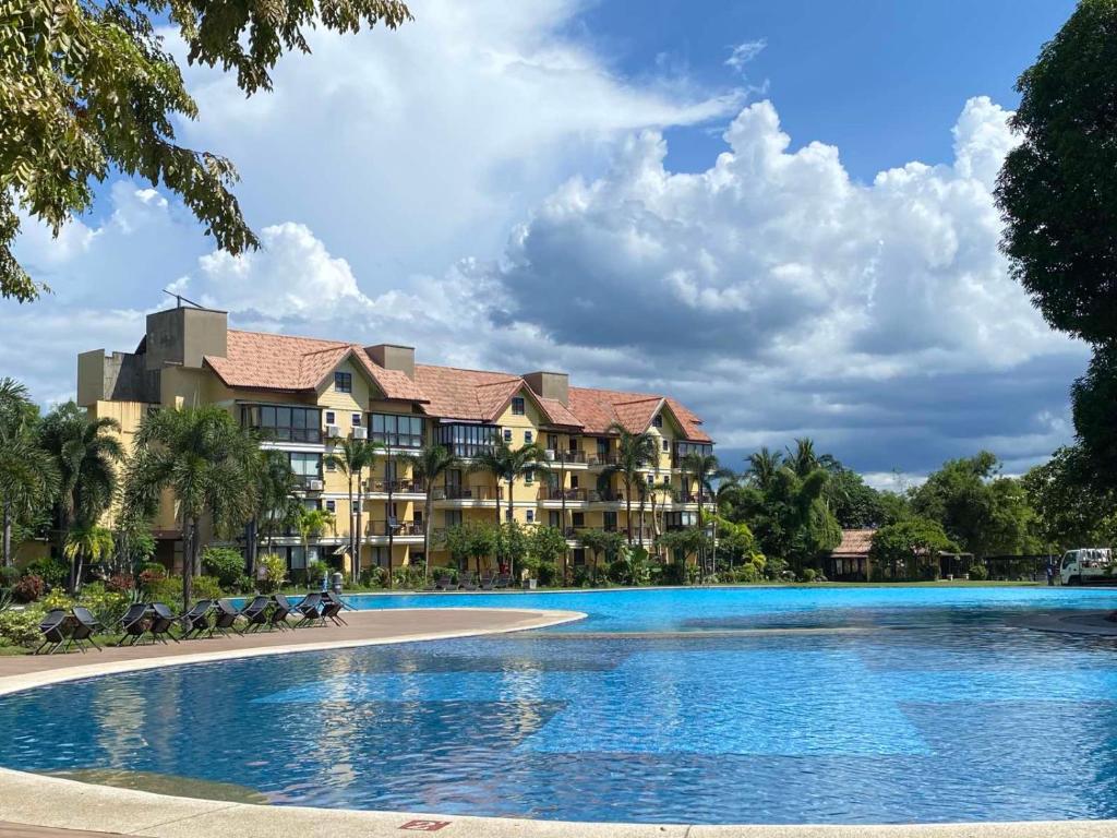 Club Balai Isabel Recto 102 Lakeshore Room
