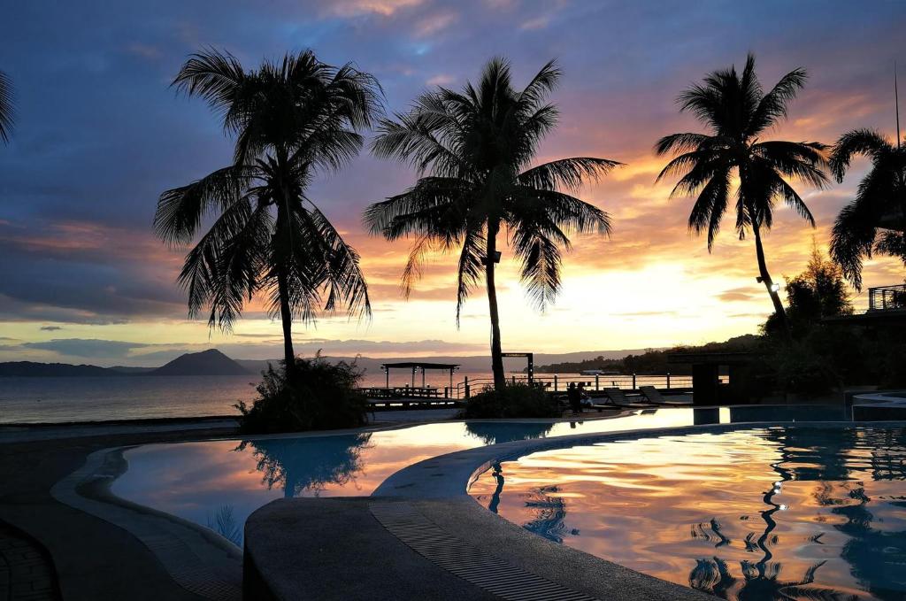 Club Balai Isabel Taal Lakeview 305 Malvar