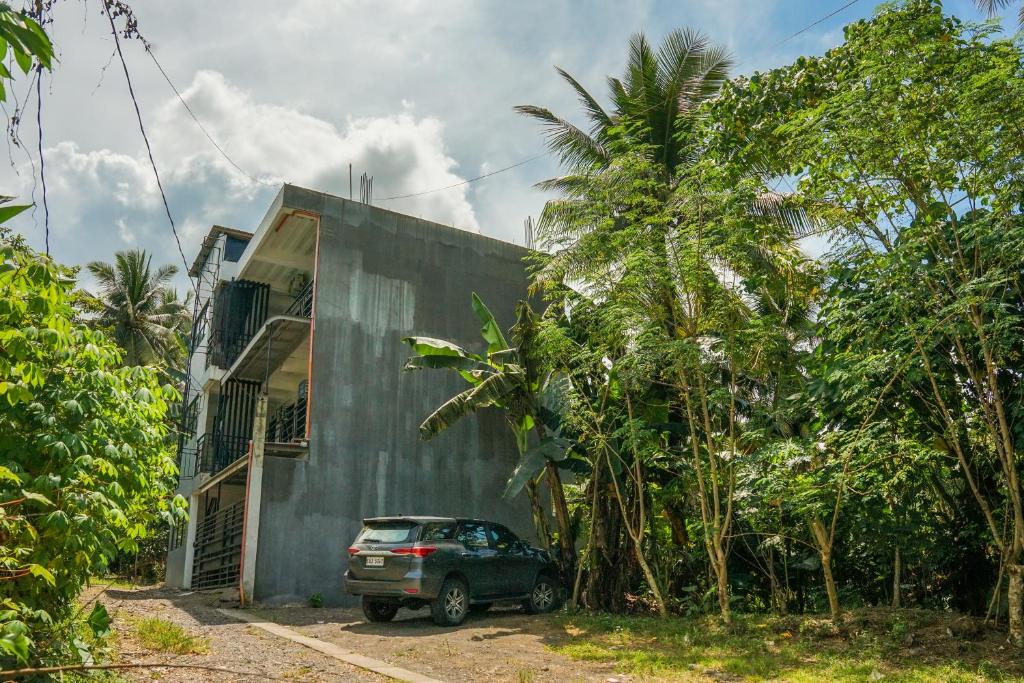 Cozy Condo AC Wi-Fi Netflix Ligao Natl Rd Rm 303