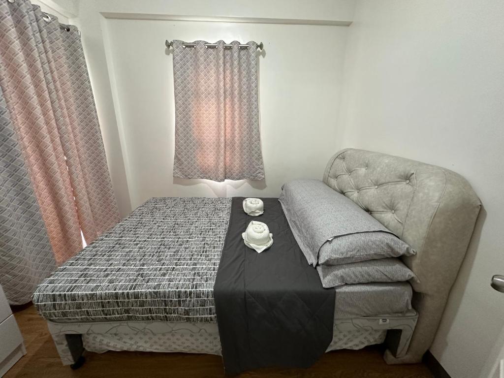 Cozy Condo Almond drive 1BR Talisay SRP w pool
