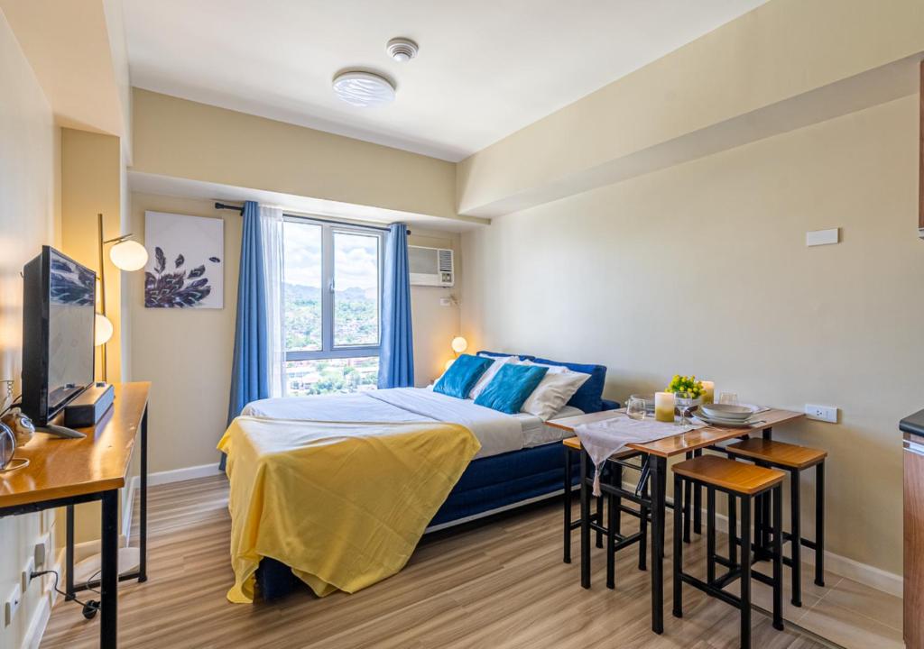 Cozy Condo in IT Park Cebu Mountain View