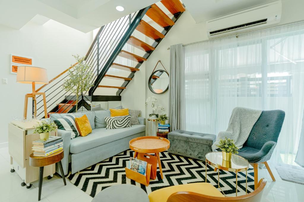 Cozy Modern 2BR Loft, Monterrazas, Cebu City