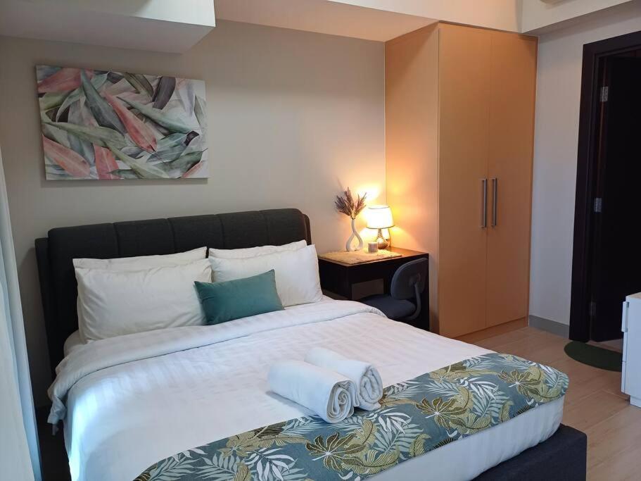 Newpointesuites 2 Uptown Bgc