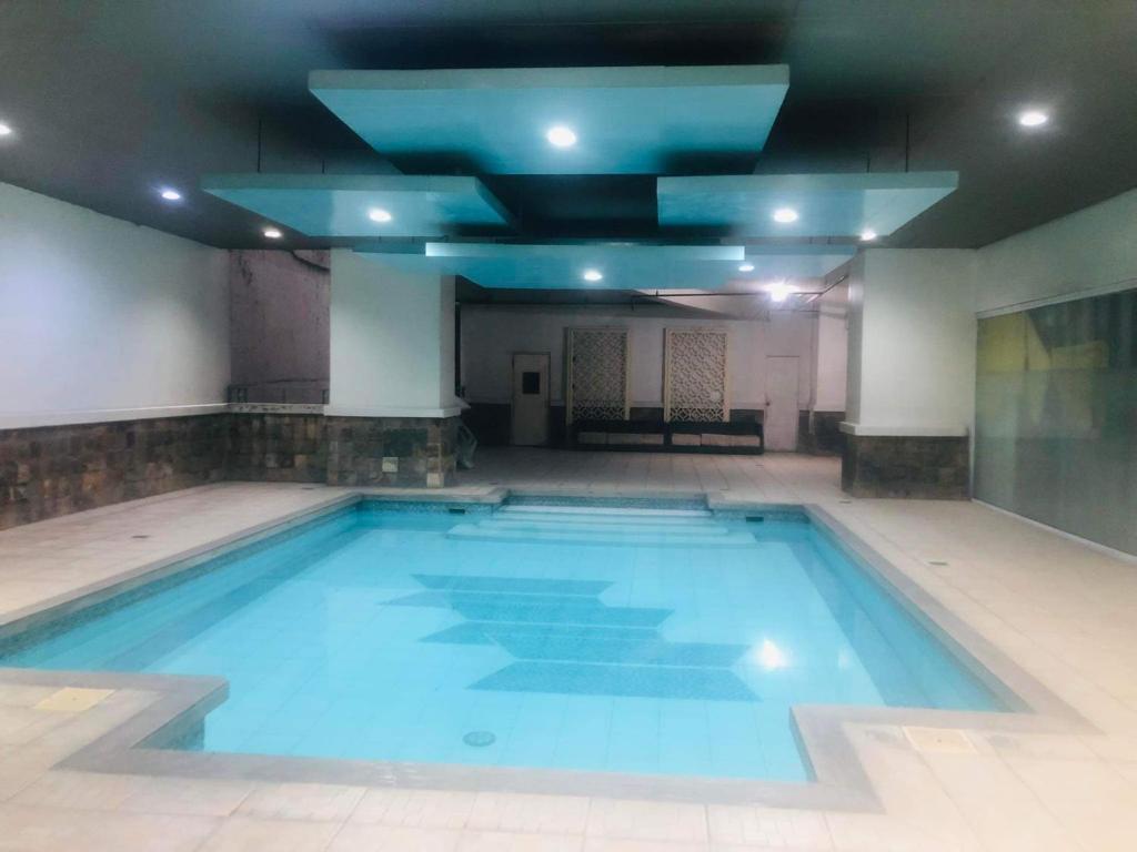 Cylos Place