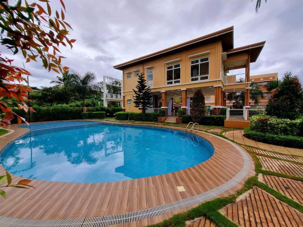 Puerto Princesa Palawan B and B by David And Jen's Suite Camella Manors Verdant