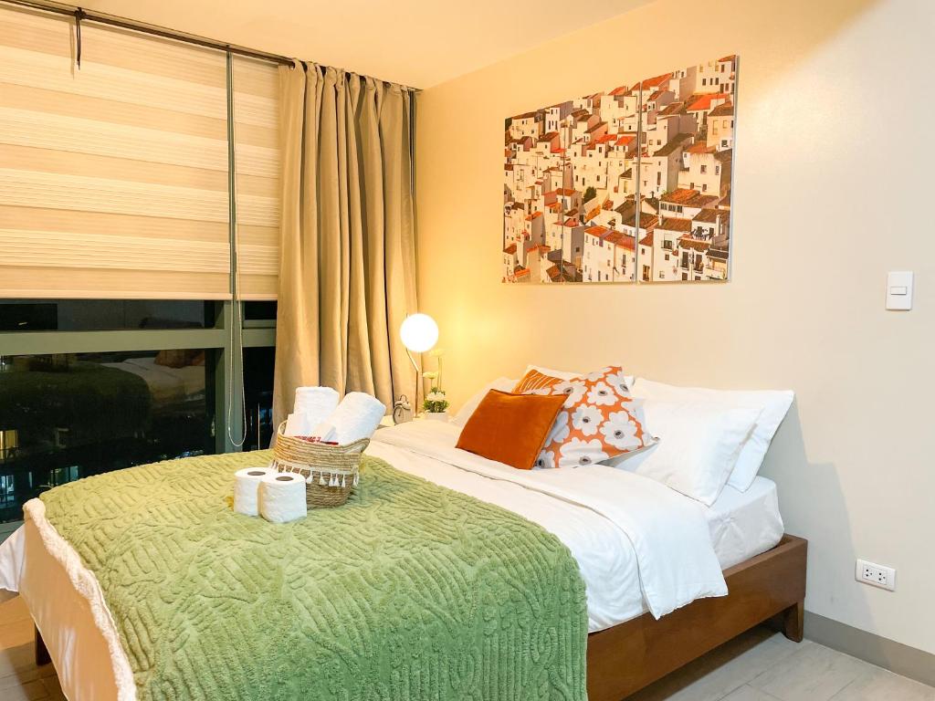 Chillhive Condo In Bgc Near Uptown Mall #ournw17a
