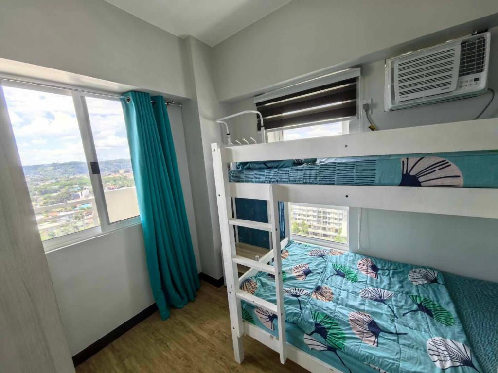 Eagle's Nest Suite with Netflix
