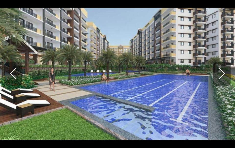 ALEA RESIDENCES Condo near Airport and MOA! Cozy Place with Main street and Manila Bay view