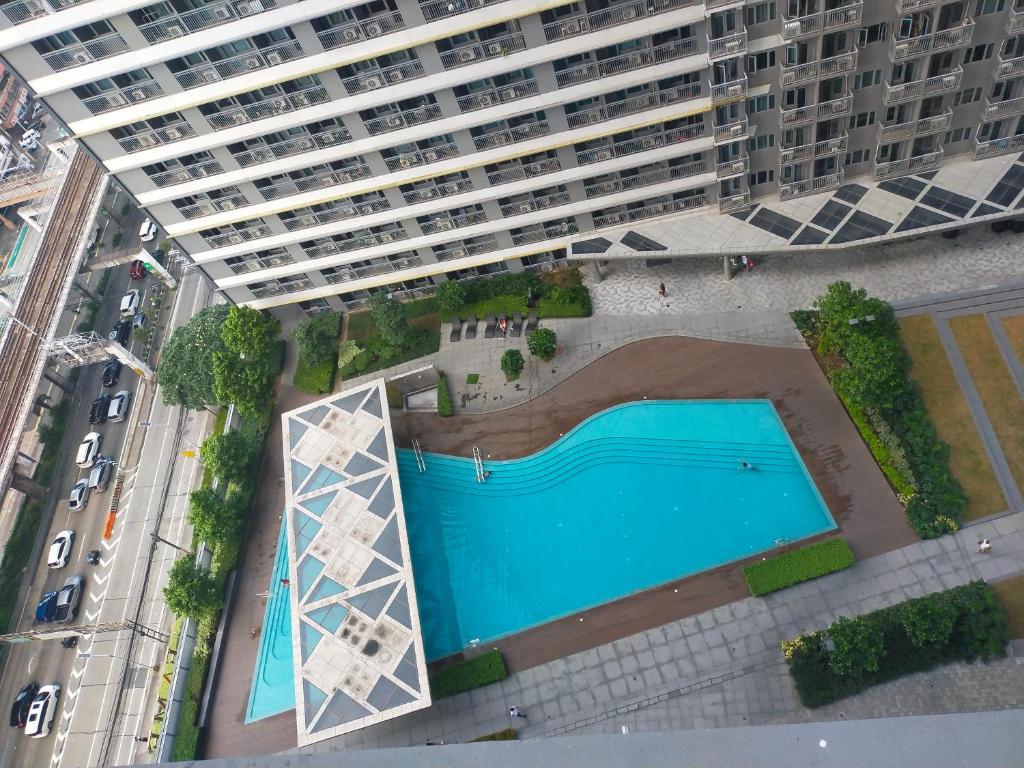 Fame Tower 1