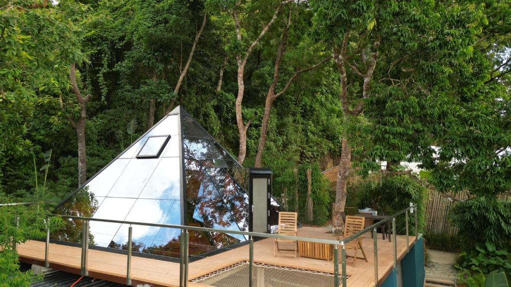The Pyramid - Glamping at Karuna El Nido