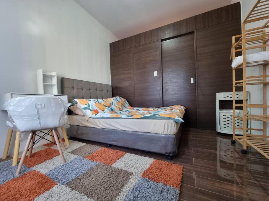 Great View 1 BR Condo in Makati near Trident Tower