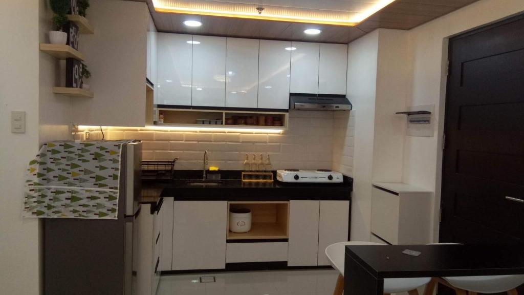 Greenwoods Travel Lodge Condotel